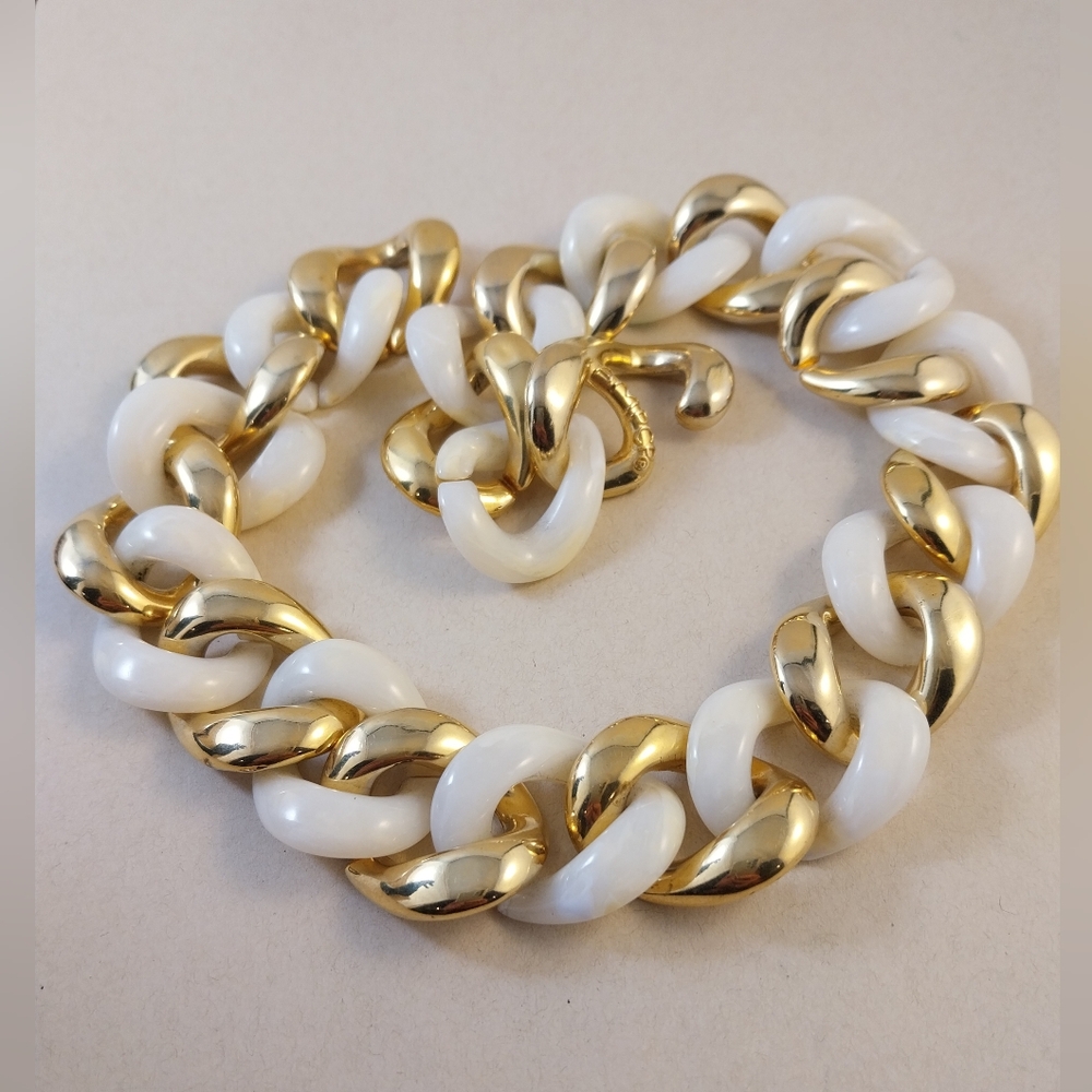 Chic Gold and White Link Necklace - Picture 8 of 12